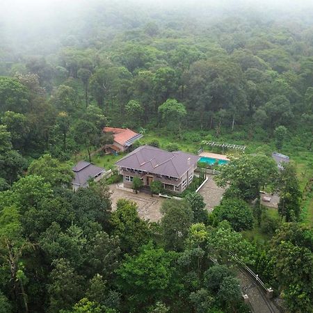 Coffee & Mist Luxury Villa- Comp Breakfast, Pool, Lounge, And Coffee Estate By Stayvista Madikeri Exterior foto