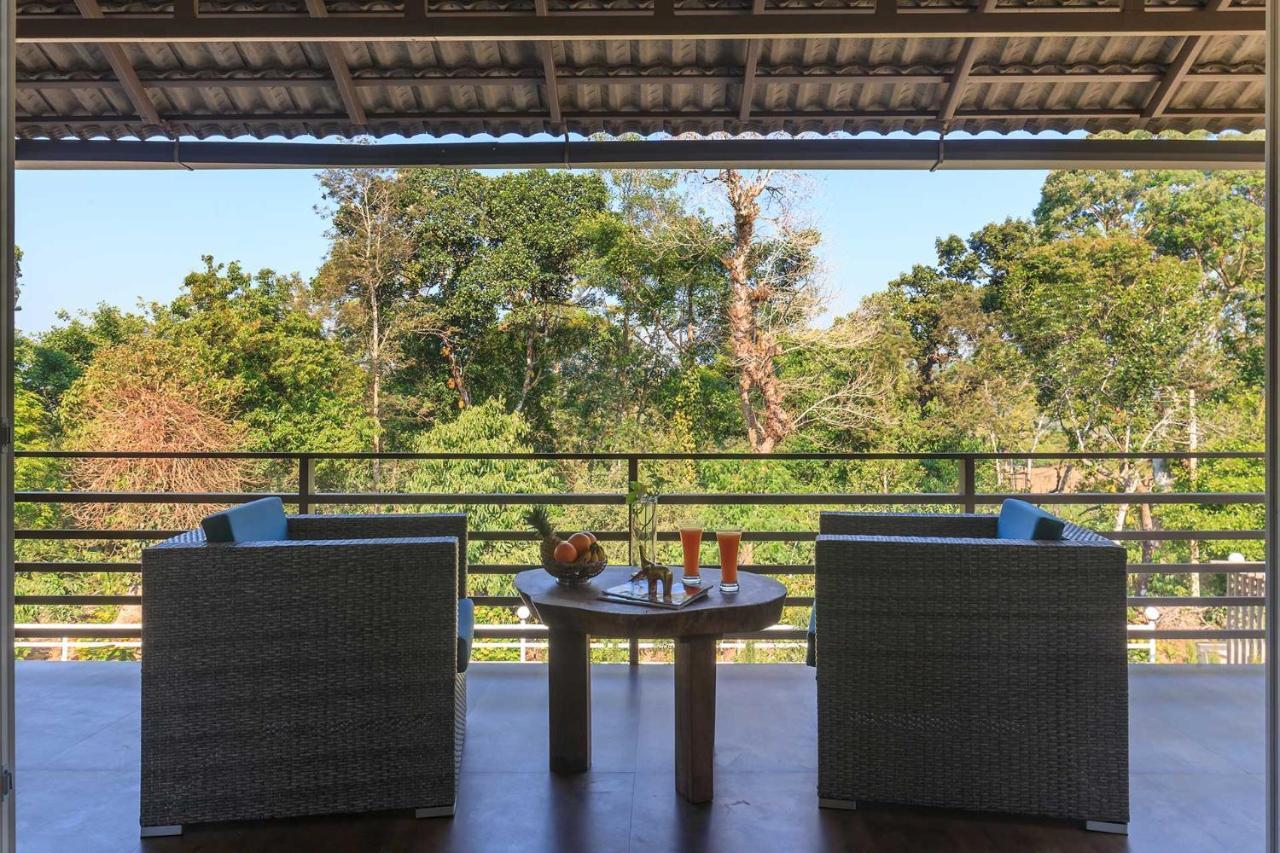 Coffee & Mist Luxury Villa- Comp Breakfast, Pool, Lounge, And Coffee Estate By Stayvista Madikeri Exterior foto