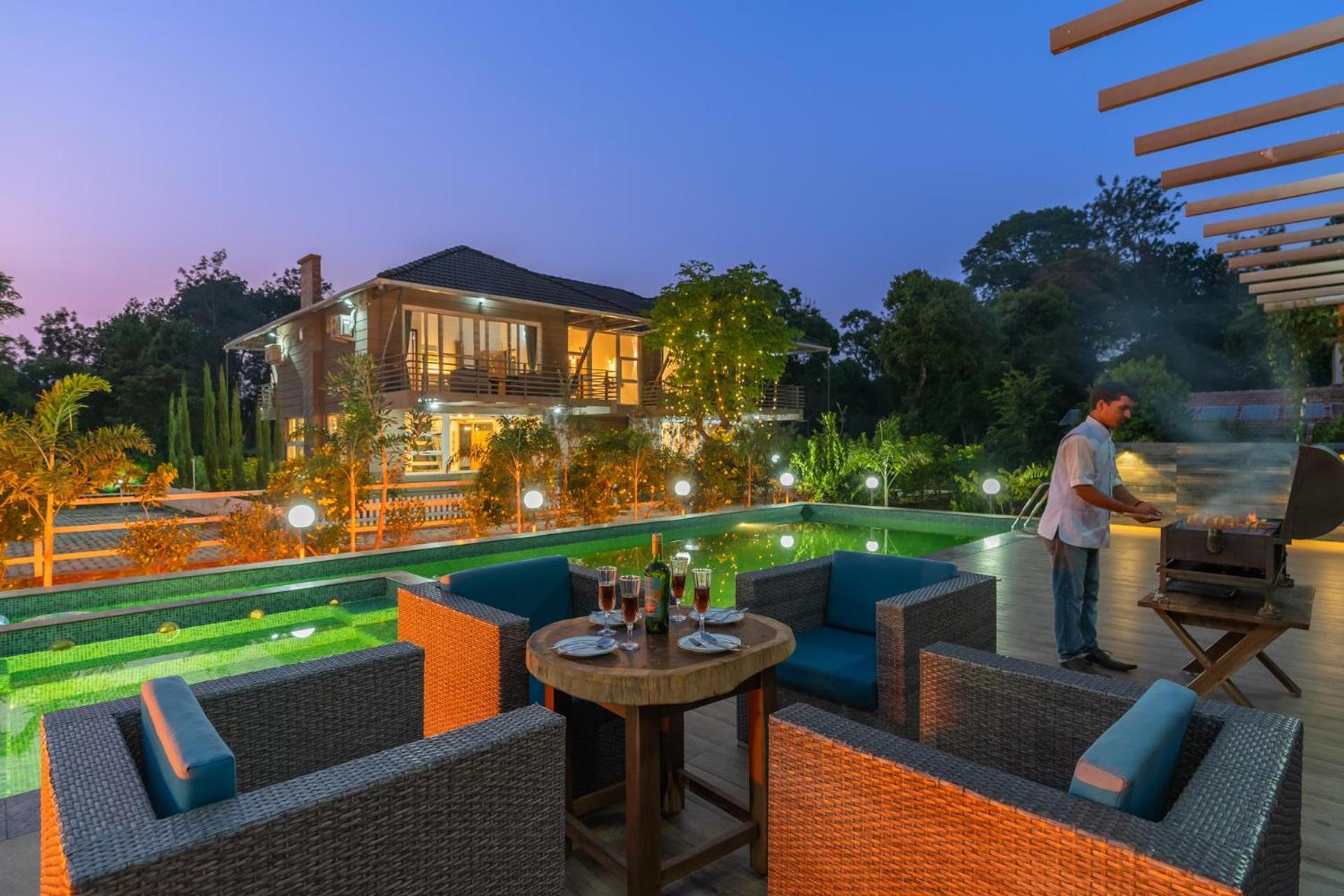 Coffee & Mist Luxury Villa- Comp Breakfast, Pool, Lounge, And Coffee Estate By Stayvista Madikeri Exterior foto