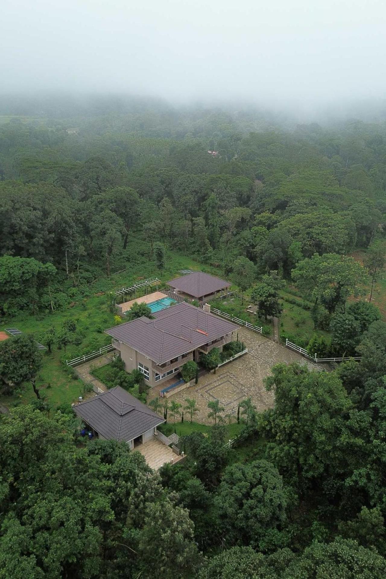 Coffee & Mist Luxury Villa- Comp Breakfast, Pool, Lounge, And Coffee Estate By Stayvista Madikeri Exterior foto