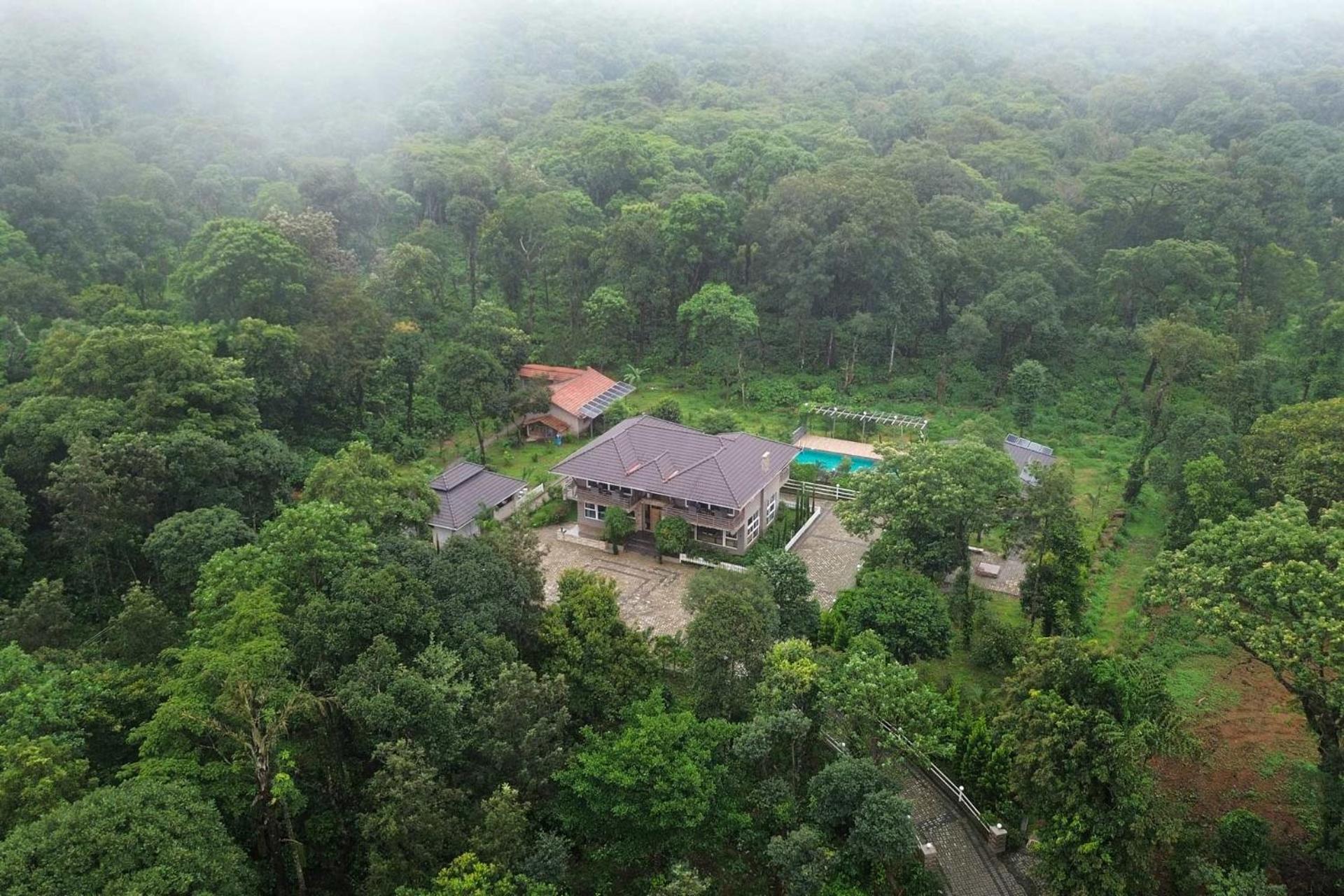 Coffee & Mist Luxury Villa- Comp Breakfast, Pool, Lounge, And Coffee Estate By Stayvista Madikeri Exterior foto